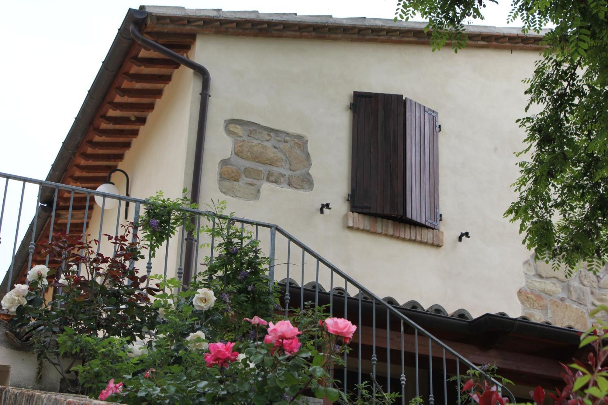 Agriturismo La Valle Del Vento Urbino Exterior foto